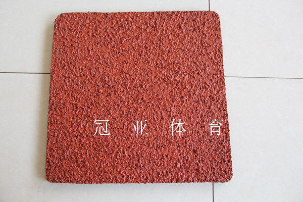 透氣型<a href=http://www.pjhwys.cn target=_blank class=infotextkey>塑膠跑道</a>