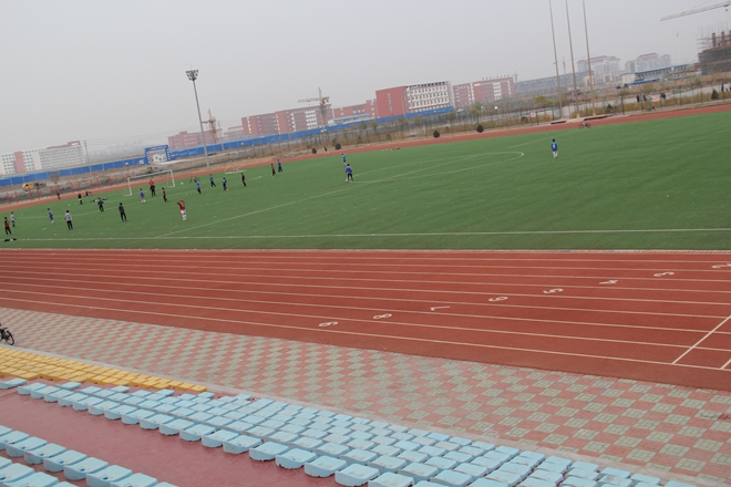 北京交通大學(xué)黃驊分校4*4<a href=http://www.pjhwys.cn target=_blank class=infotextkey>塑膠跑道</a>工程實(shí)例