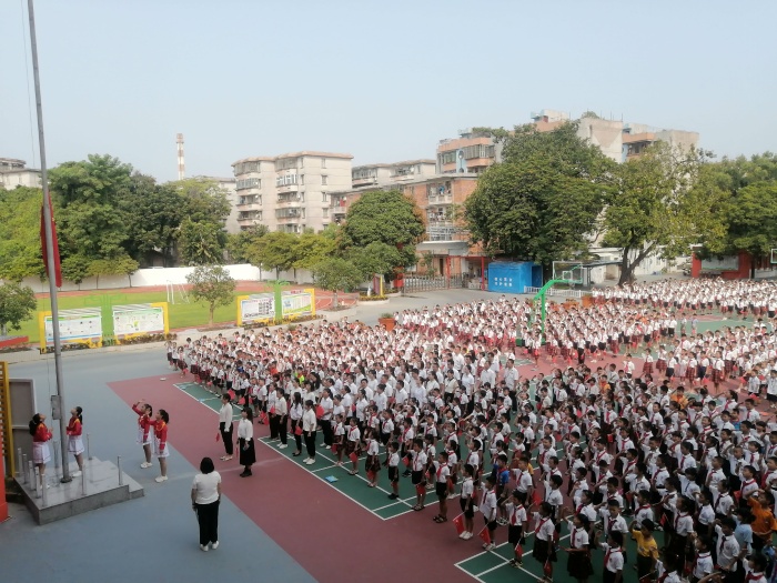 雛鷹歌聲贊祖國(guó)，禮善少年奮追夢(mèng)