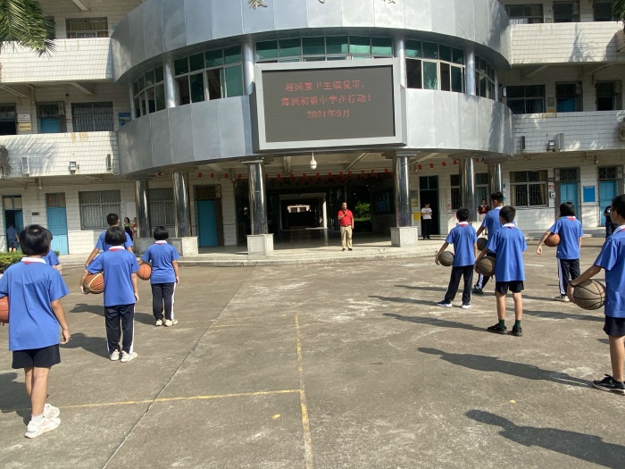 迎國家衛(wèi)生鎮(zhèn)復(fù)審，海洲初級中學(xué)在行動
