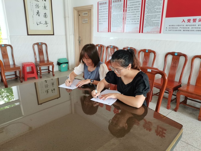 陽光雍?。喊亵礌幜?，素養(yǎng)大賽展風(fēng)采