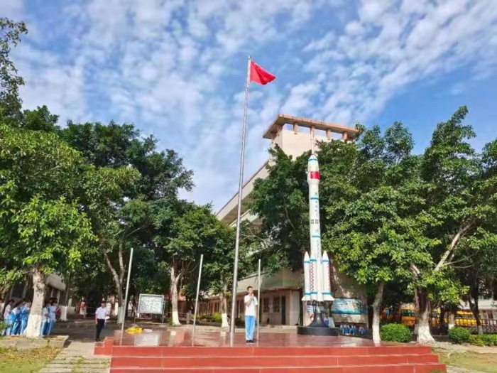 晚舟歸航，為強大的祖國點贊