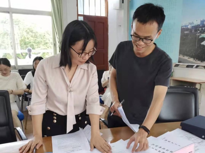 課題開拓思路，專業(yè)引領(lǐng)成長