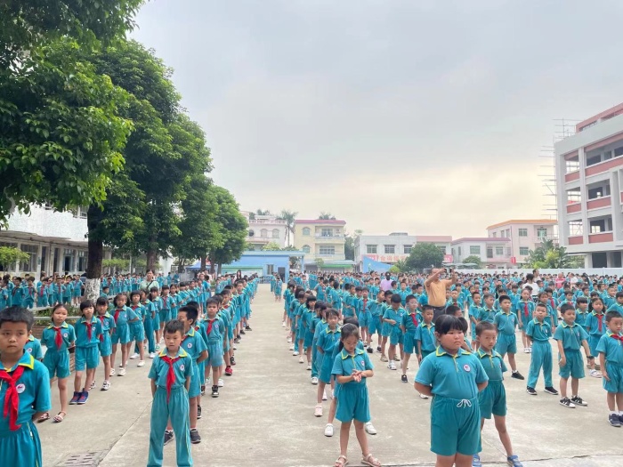 安全記心中，快樂過國慶