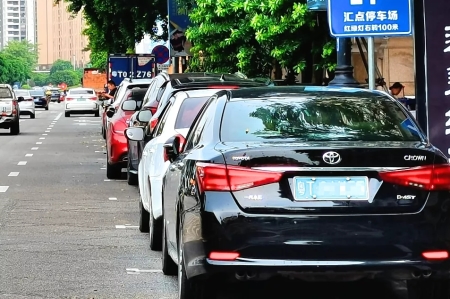 解決停車難，中山小欖將實行公共車位停車收費