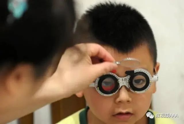 中小學生近視率反彈，再次敲響近視防控的警鐘！