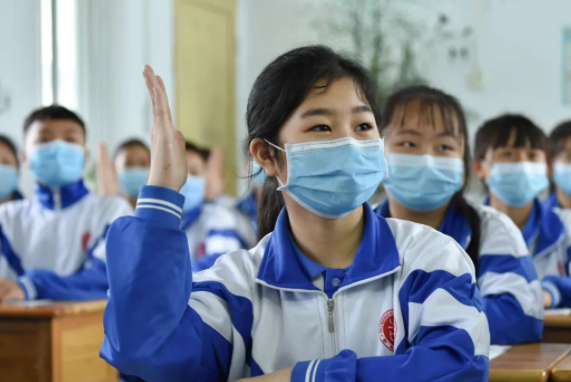 班級(jí)調(diào)座位也有講究？看似毫無規(guī)律可循，其實(shí)班主任費(fèi)了不少心思