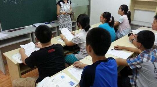 又有7名教師被嚴(yán)肅處理！高壓線高掛，為什么還有人去踩呢？