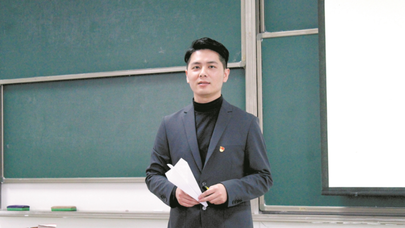 從小學(xué)到大學(xué)，哪個(gè)階段的老師更輕松，答案和大多數(shù)人想的并不同