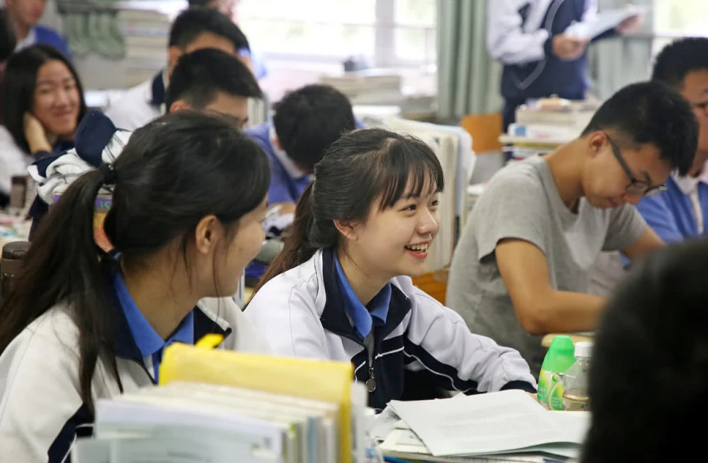 班主任坦言：學(xué)生有沒(méi)有“大學(xué)命”，其實(shí)看兩科成績(jī)心里就有數(shù)了