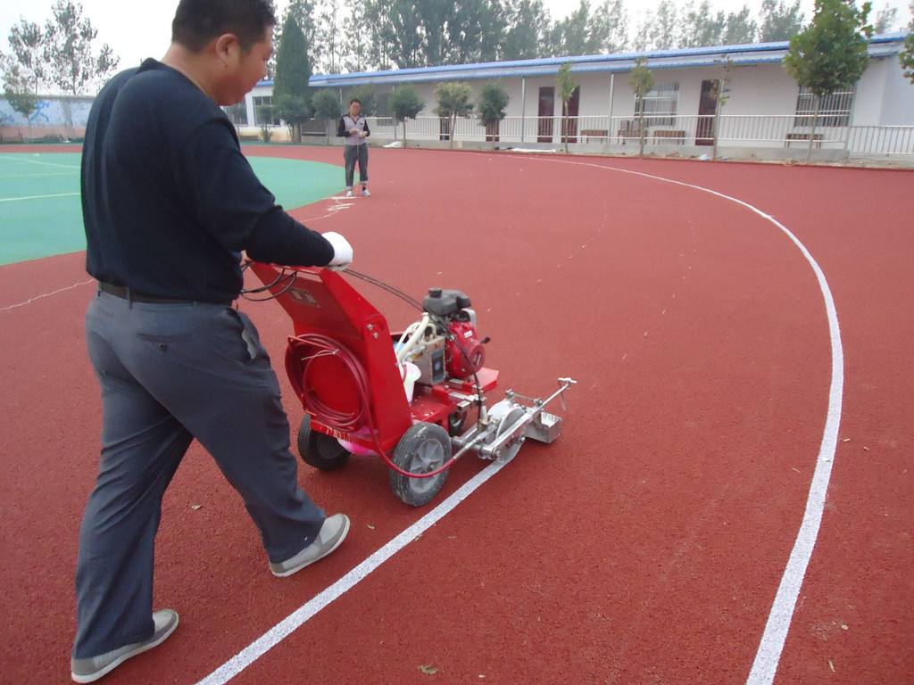 <a href=http://www.pjhwys.cn target=_blank class=infotextkey>塑膠跑道</a>畫線
