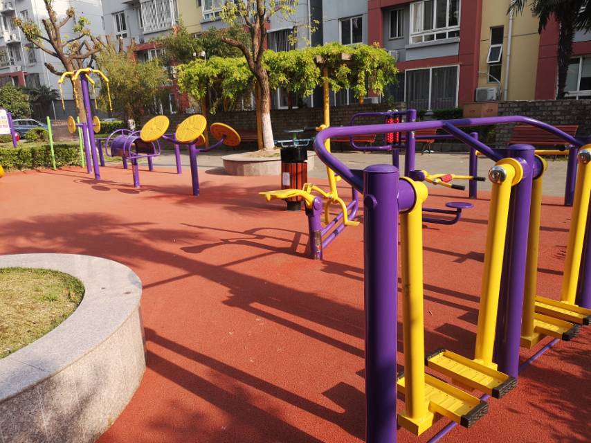 新裕村長(zhǎng)浜市民益智健身點(diǎn)