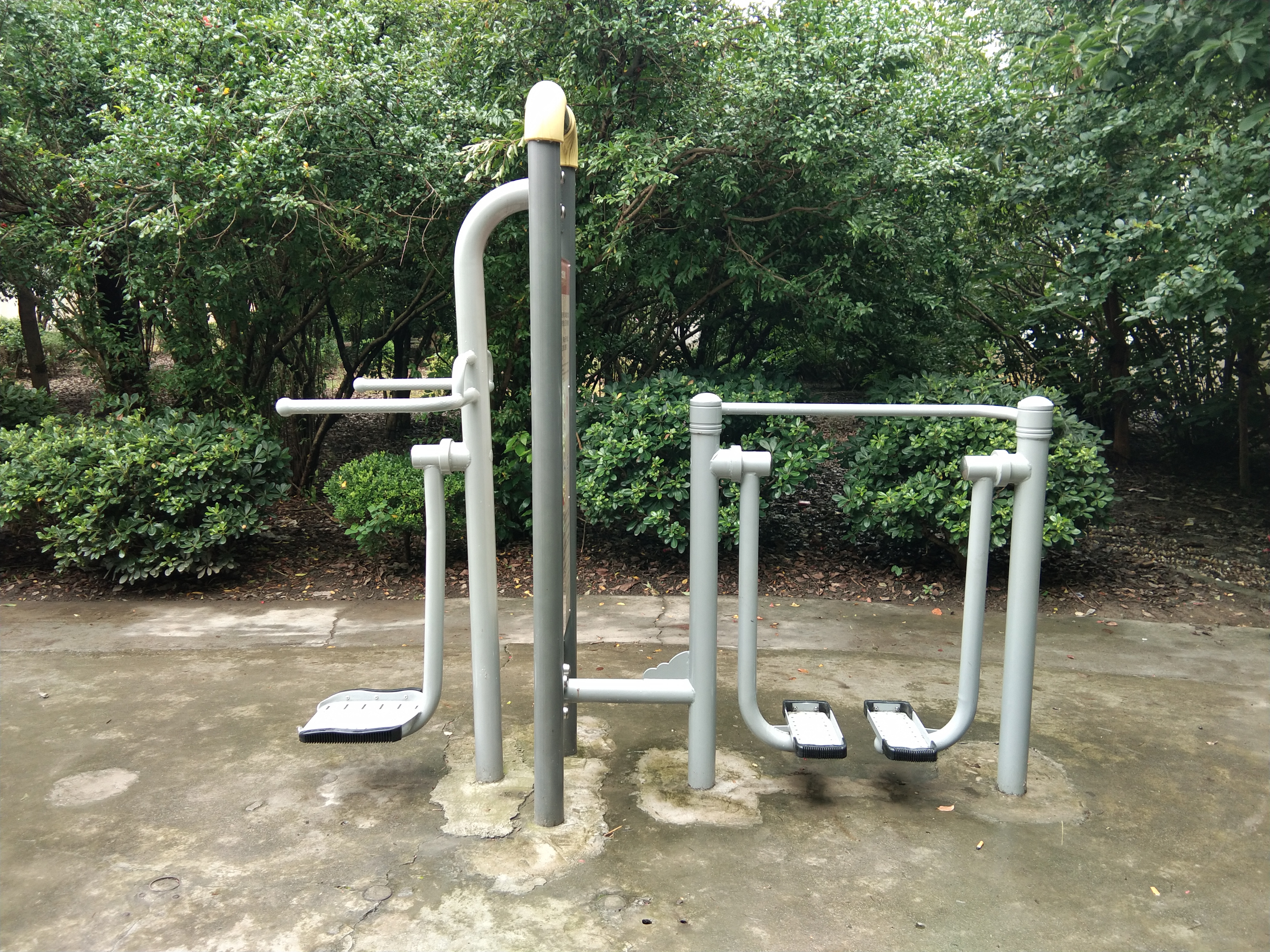 雙位太空漫步機